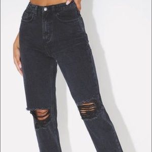 Pretty Little Thing Washed Black Knee Rip Mom Jean